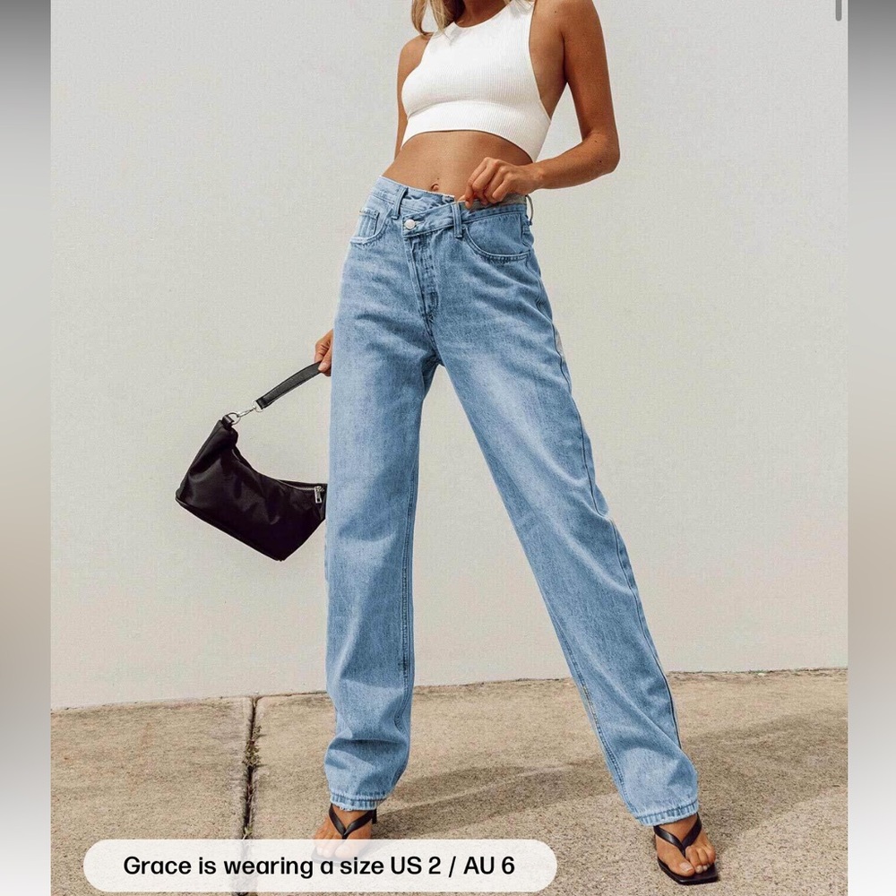 Princess Polly Holly Mid Rise Straight Leg Asymmetric Jean Light Wash Denim
